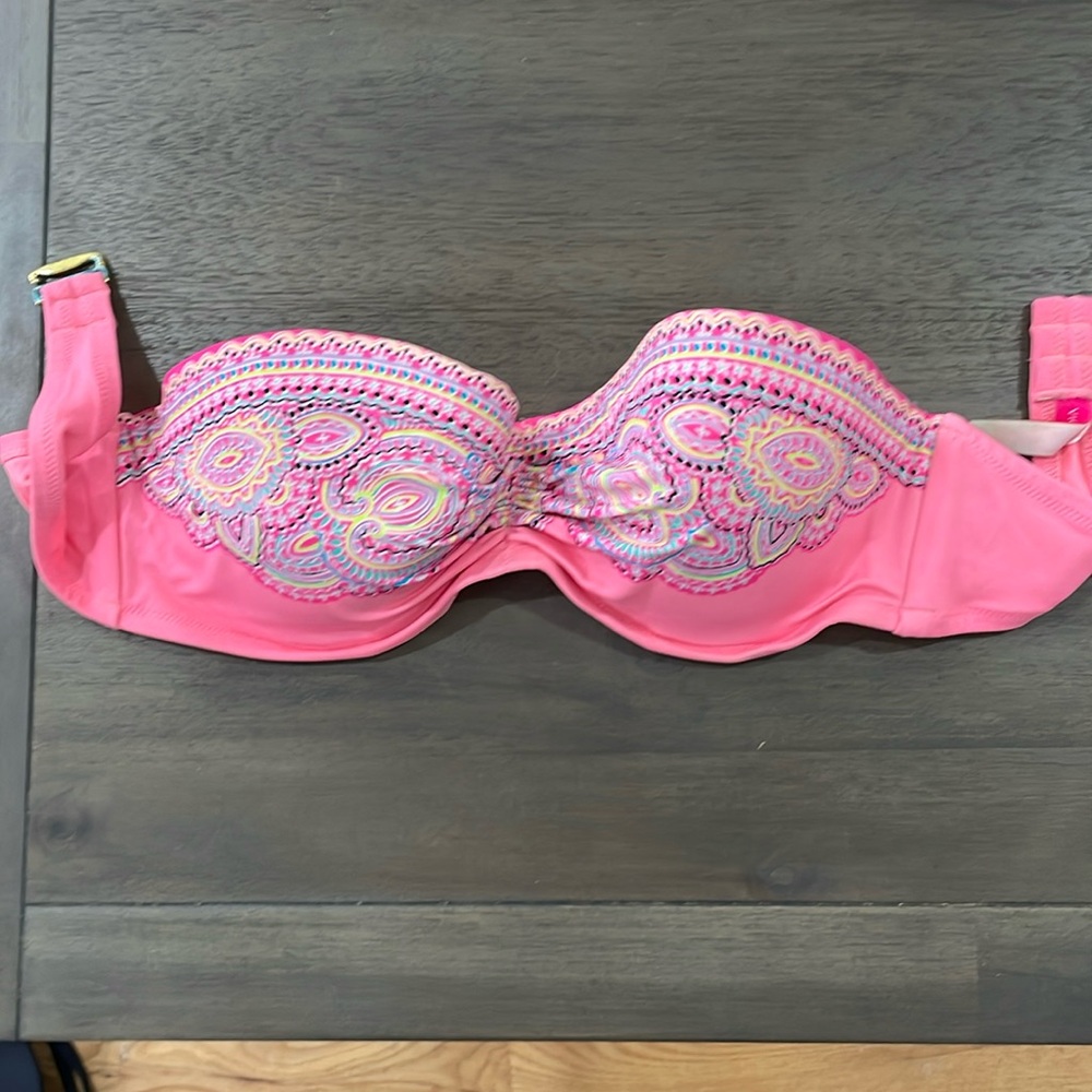 Victoria’s Secret bathing suit top